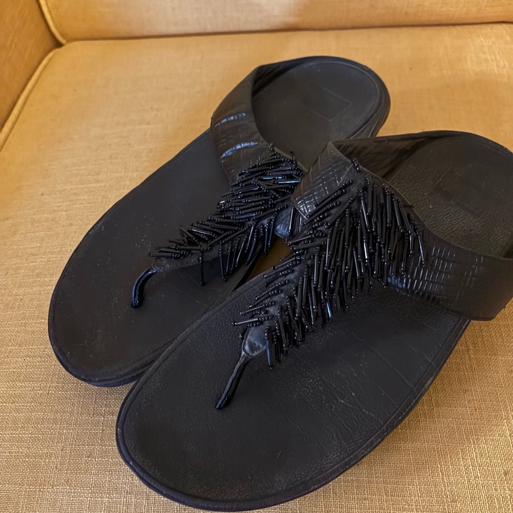 Genuine FITFLOP Cha Cha Sandal size 10 42 wedge Black beaded fringe EUC #110